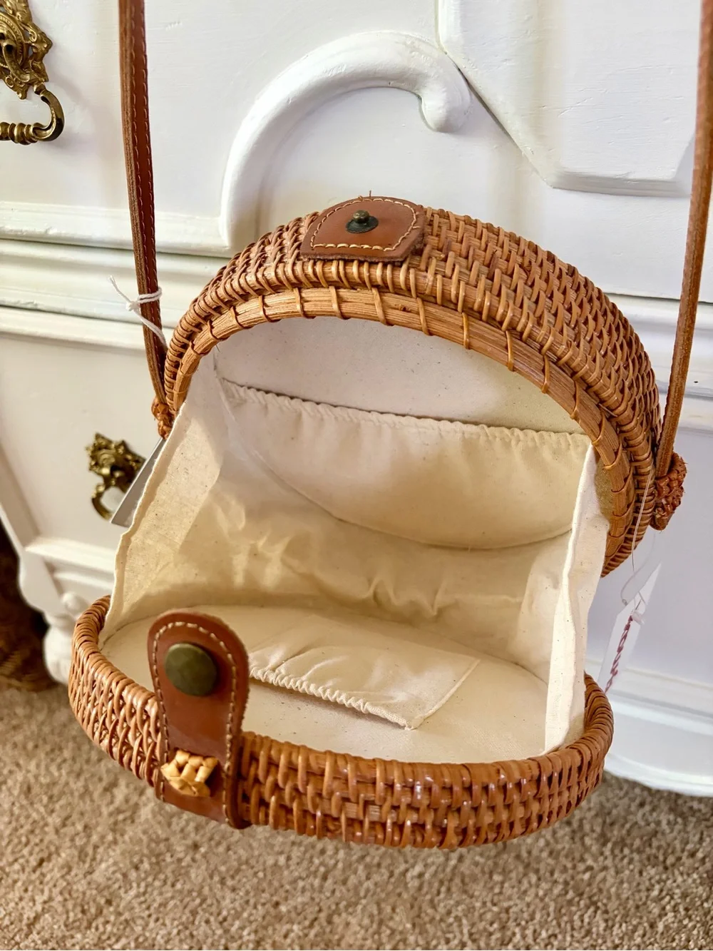 Round Rattan Crossbody Bag